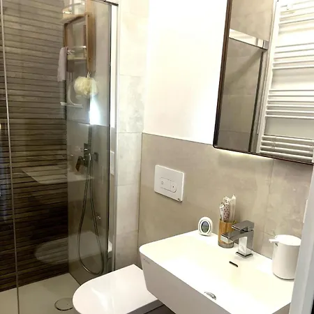 Urban Oasis - Two-room Apartment! מילאנו