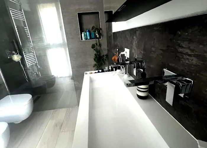 Urban Oasis - Two-room Apartment! Milano